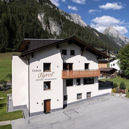 פרטנאו Appartements Tyrol מראה חיצוני תמונה